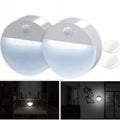 2 db Mozgásérzékelős LED Fali Lámpa - Vezeték Nélküli, Elemes Éjszakai Világítás