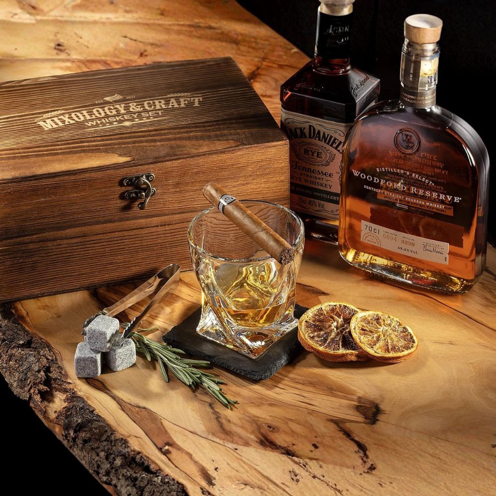 Prémium Whisky Szett 15 Részes - Kristály Poharakkal, Whisky Kövekkel és Bár Kiegészítőkkel