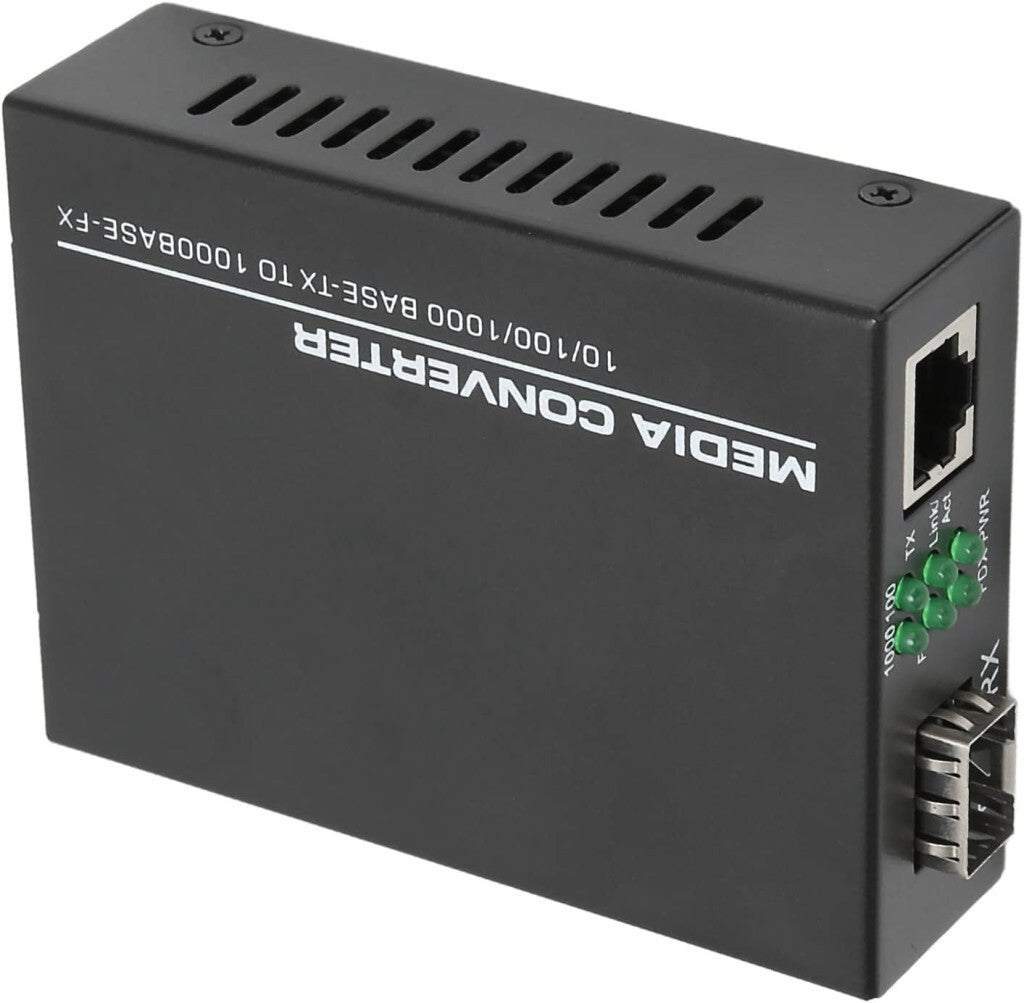 Gigabit SFP optikai Ethernet átalakító felülnézetből, szellőzőnyílásokkal a tetején
