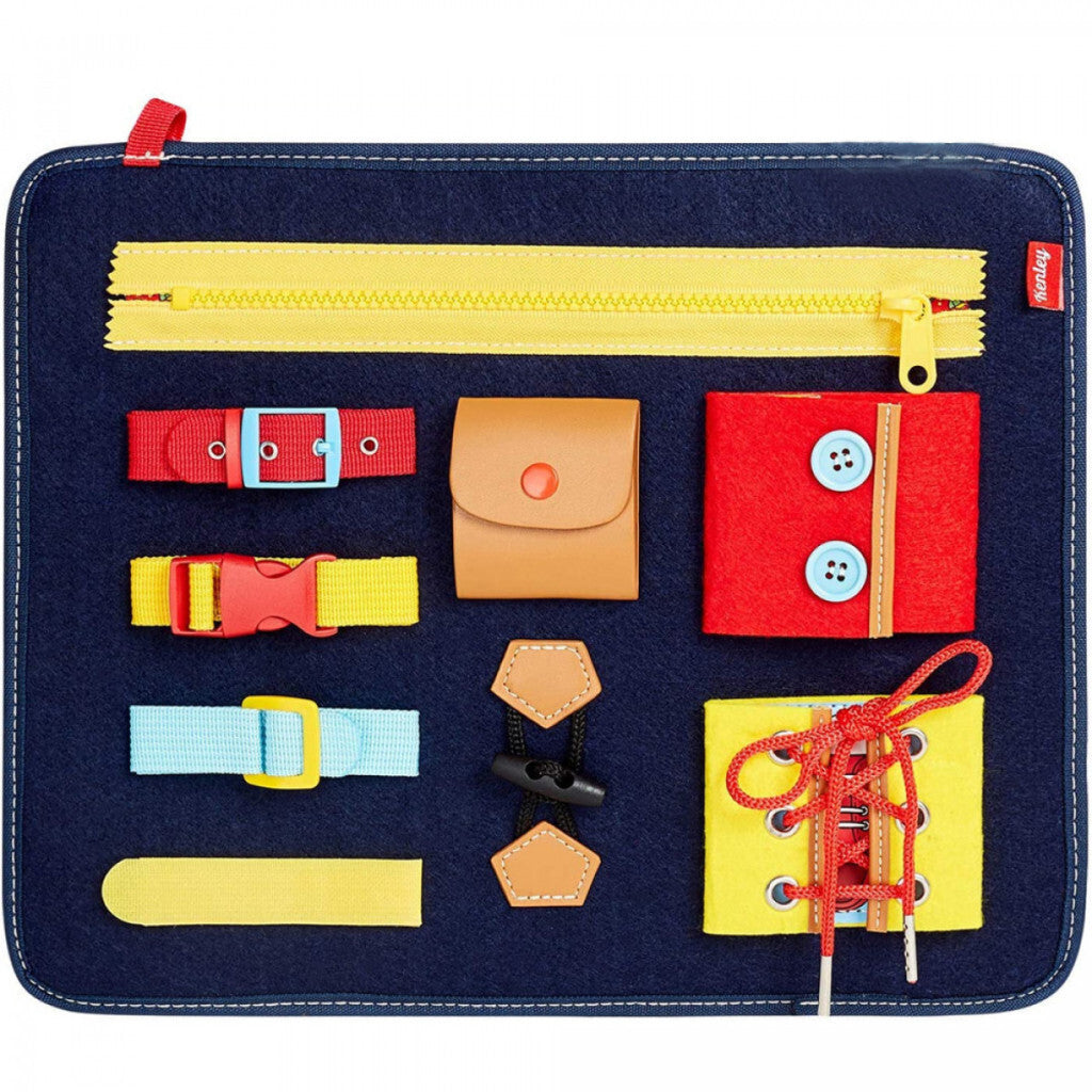 Teaisiy Montessori busy board felülről: cipzár, csatok, gombok, fűző és tépőzár filc táblán