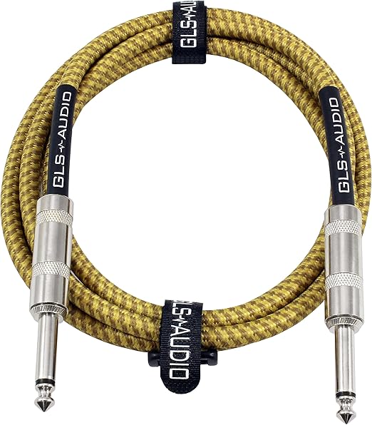 GLS Audio tweed barna gitárkábel közelről, fém 6,3 mm jack dugókkal és márkajelzéses pánttal